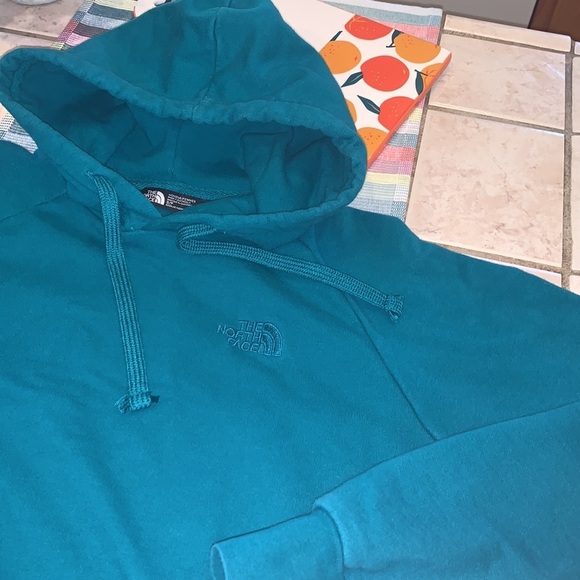 The North Face Sweater - Picture 4 of 7